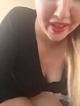 Mllesha74000 online show from 01/23/25, 12:19