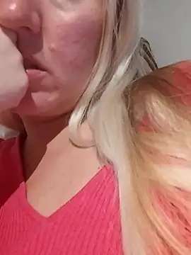 Mllesha74000 online show from 11/16/25, 06:46