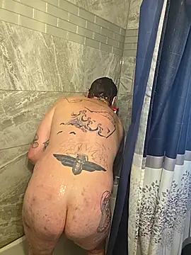 Snapshot of canadacockinme chatting on 10/28/25, 08:55 canadacockinme online show from 10/28/25, 08:55