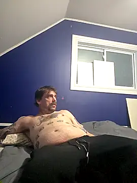 Snapshot of canadacockinme chatting on 11/18/25, 08:30 canadacockinme online show from 11/18/25, 08:30