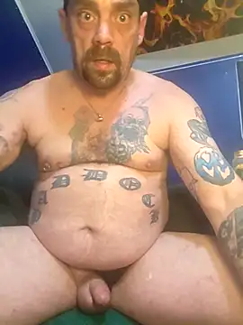 Snapshot of canadacockinme chatting on 12/13/25, 11:21 canadacockinme online show from 12/13/25, 11:21