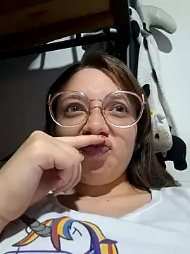 Snapshot of linda-schmidt chatting on 01/24/25, 11:56 linda-schmidt online show from 01/24/25, 11:56