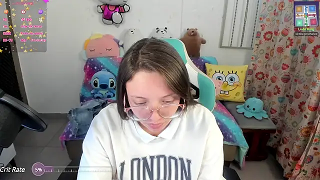 Snapshot of linda-schmidt chatting on 02/06/25, 04:10 linda-schmidt online show from 02/06/25, 04:10