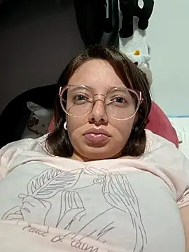 Snapshot of linda-schmidt chatting on 03/18/25, 03:31 linda-schmidt online show from 03/18/25, 03:31