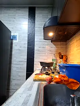 linda-schmidt online show from 12/02/25, 08:48