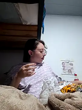 linda-schmidt online show from 06/22/26, 01:29