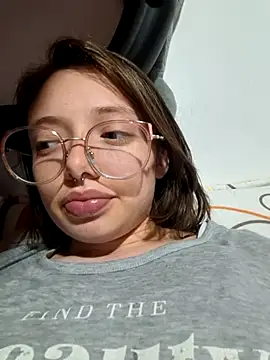 linda-schmidt online show from 07/23/26, 03:37