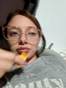 linda-schmidt online show from 07/24/26, 02:31