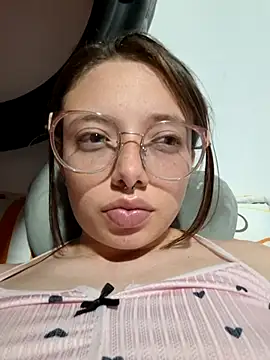 linda-schmidt online show from 07/31/26, 03:50