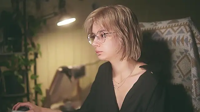 alyssa sweet online show from 06/16/26, 04:48