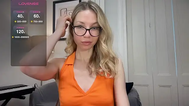 Cutensadistic online show from 01/09/25, 12:19