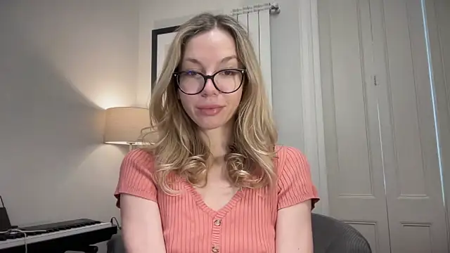Cutensadistic online show from 01/22/25, 12:06