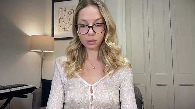 Cutensadistic online show from 02/22/25, 03:03