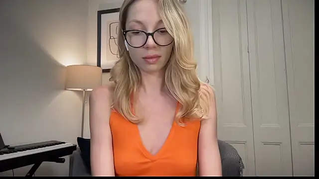 Cutensadistic online show from 02/27/25, 05:36