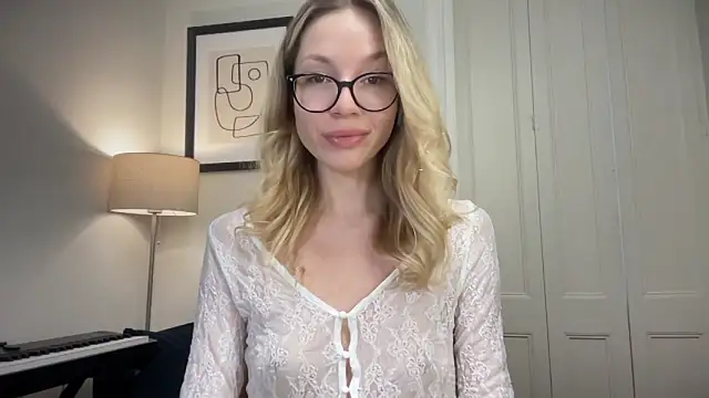 Cutensadistic online show from 03/06/25, 02:29