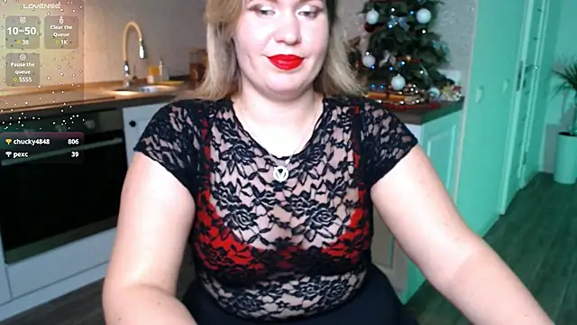 HotTiffani online show from 12/25/24, 10:16