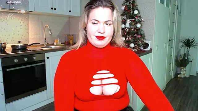 HotTiffani online show from 12/31/24, 12:36