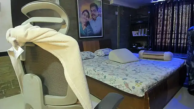 tarivishu23 online show from 10/06/25, 01:58