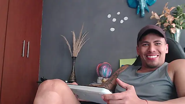 geirge teacherxx online show from 01/12/25, 08:14