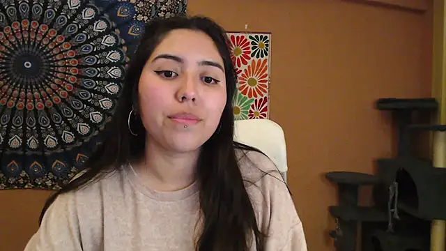 Snapshot of IntimateTales chatting on 01/16/25, 07:20 IntimateTales online show from 01/16/25, 07:20