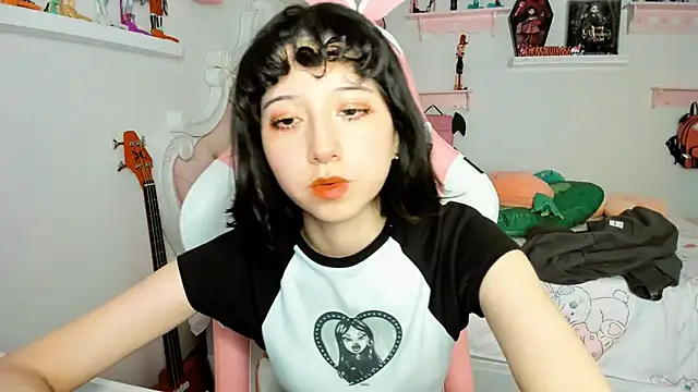 cherrycute online show from 12/20/25, 07:37