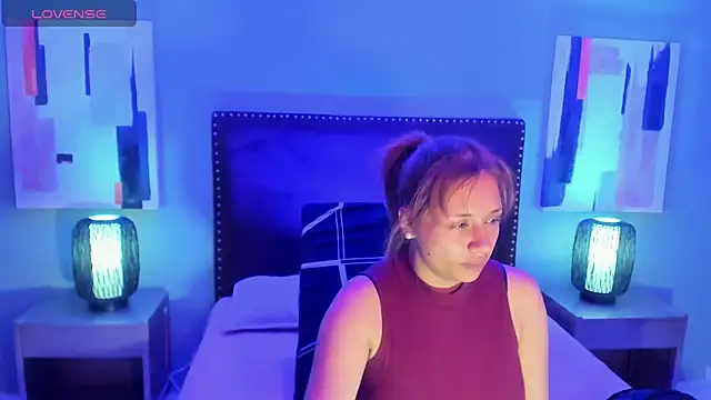 Evelyn Vega online show from 12/11/24, 03:45