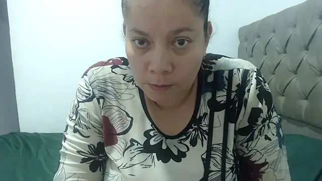 tiffany horny 1 online show from 02/23/25, 04:28