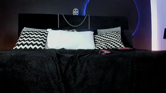  Jade 16 online show from 07/28/26, 12:48