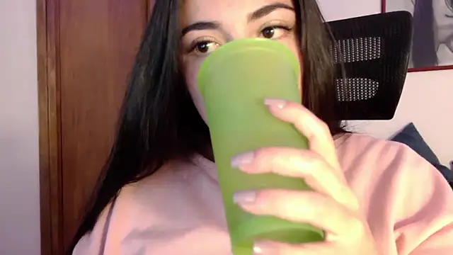 Honey Aynur20 online show from 09/10/25, 07:14