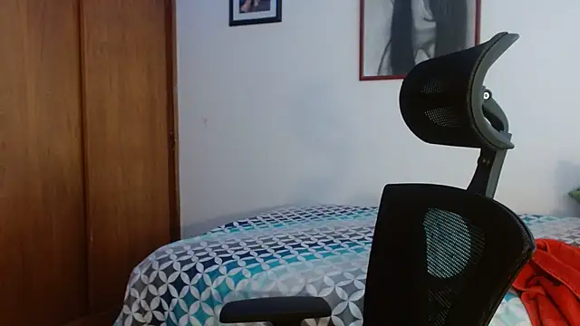 Honey Aynur20 online show from 10/26/25, 06:58