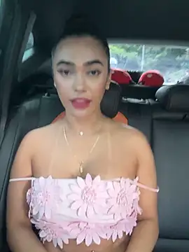 Snapshot of emma_andrew1 chatting on 09/21/25, 06:20 emma andrew1 online show from 09/21/25, 06:20