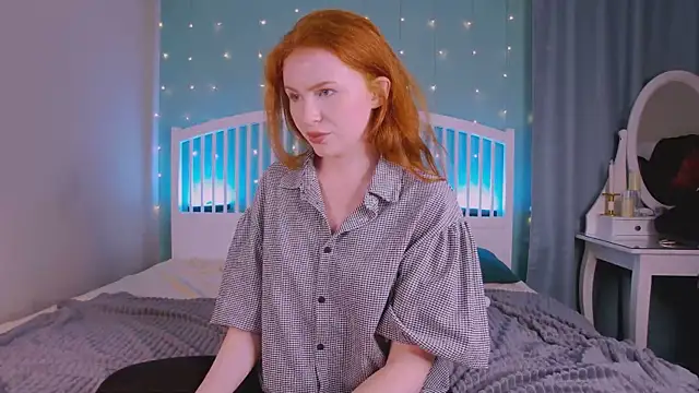 GingerArin online show from 11/24/25, 01:44