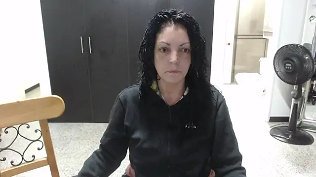 mijal queen online show from 03/15/25, 02:35
