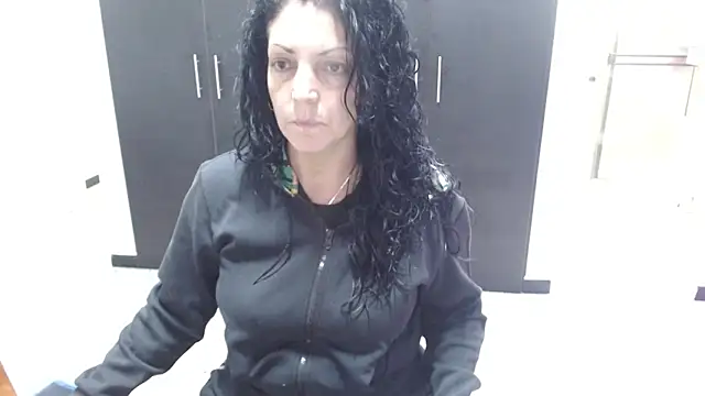 Snapshot of mijal_queen chatting on 09/27/25, 02:38 mijal queen online show from 09/27/25, 02:38