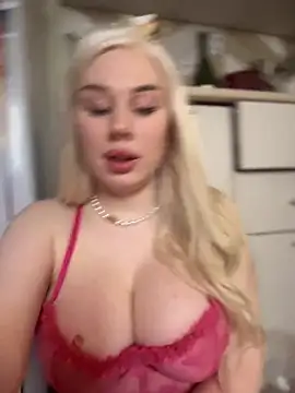 LaraHollywood online show from 01/19/25, 07:36