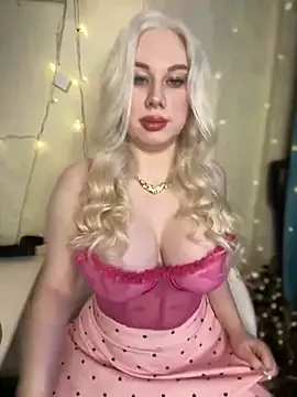 LaraHollywood online show from 02/15/25, 02:37