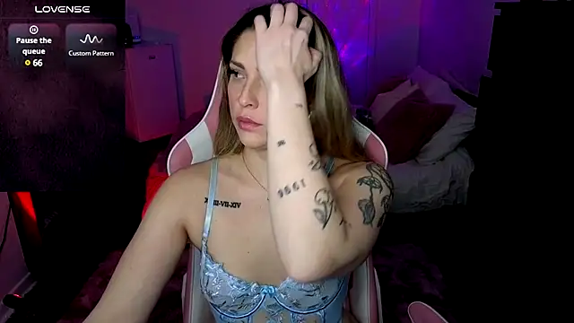 queenxlexy online show from 01/29/25, 05:56