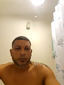 Snapshot of tropikboy chatting on 02/16/26, 01:13 tropikboy online show from 02/16/26, 01:13