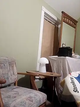 Snapshot of FUNINWV9 chatting on 09/12/25, 05:51 FUNINWV9 online show from 09/12/25, 05:51