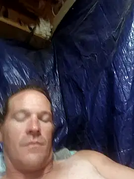 Snapshot of FUNINWV9 chatting on 09/30/25, 11:32 FUNINWV9 online show from 09/30/25, 11:32