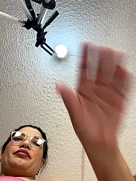 Snapshot of valerie_lya chatting on 09/22/25, 08:44 valerie lya online show from 09/22/25, 08:44