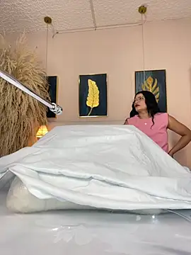 Snapshot of valerie_lya chatting on 10/01/25, 08:04 valerie lya online show from 10/01/25, 08:04