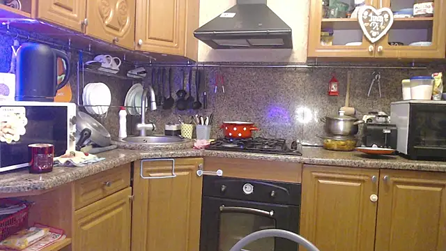 LizaCakes online show from 01/04/25, 06:51