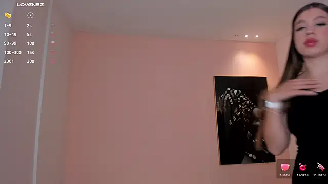 EllaClark online show from 12/07/24, 01:58