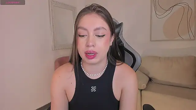 EllaClark online show from 09/10/25, 05:24