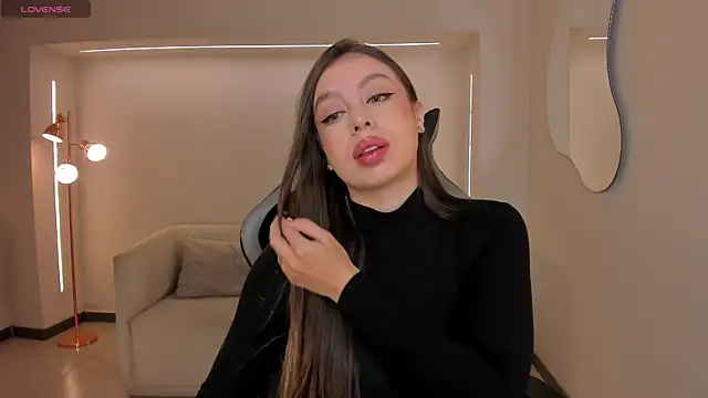 Snapshot of EllaClark chatting on 09/15/25, 06:52 EllaClark online show from 09/15/25, 06:52