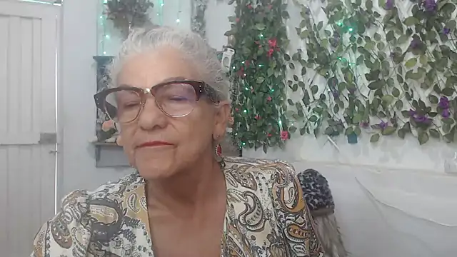 FunnyGrandma online show from 12/07/24, 04:36