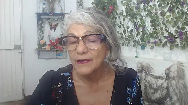 FunnyGrandma online show from 12/15/24, 12:18