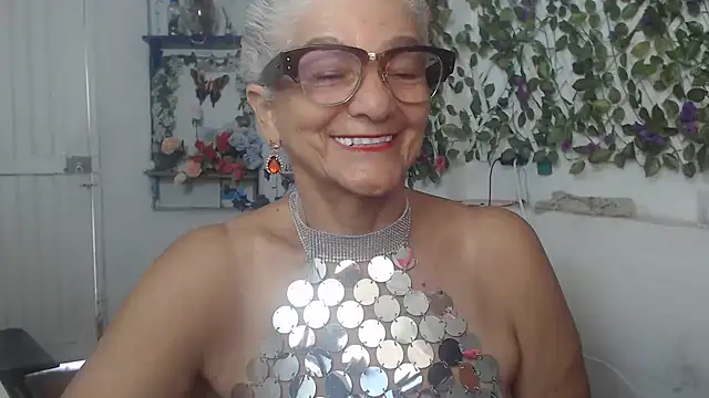 FunnyGrandma online show from 12/21/24, 07:27