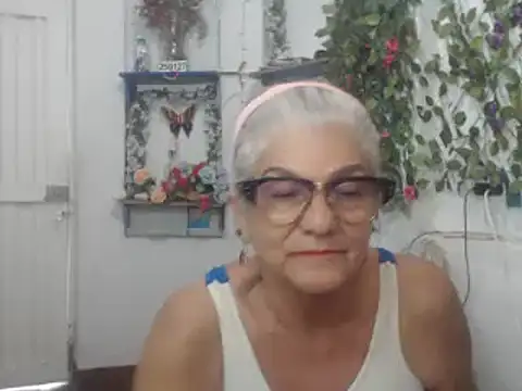 FunnyGrandma online show from 01/27/25, 09:22